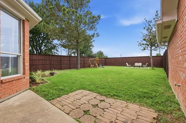 Photo of 5401 Palace Drive