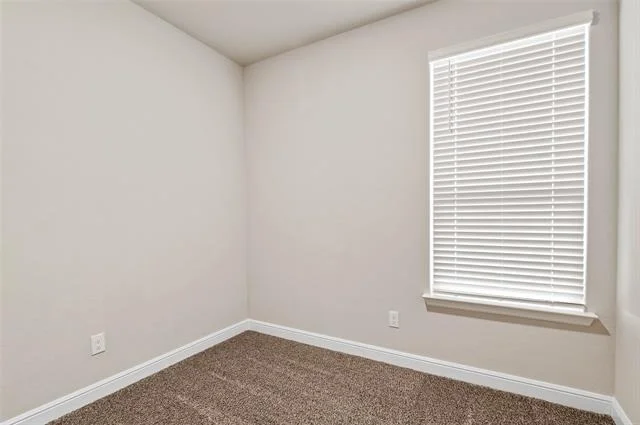 Photo of 15713 Euston Terrace