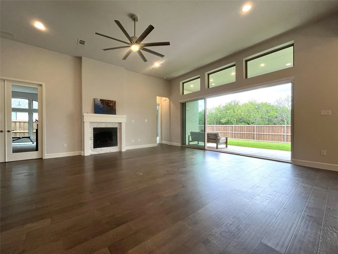 Photo of 2834 Midlake Drive