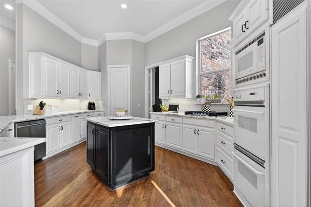 Photo of 5929 Castlebar Lane