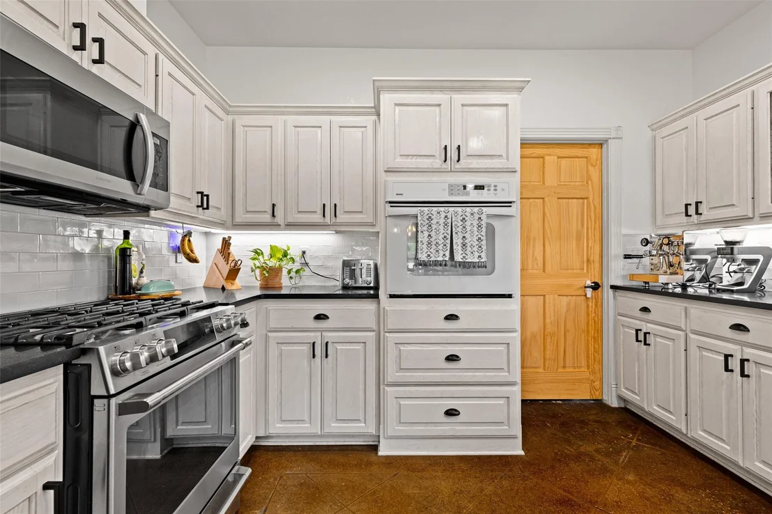 Photo of 152 Black Hawk Lane