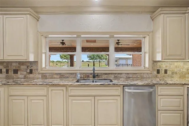 Photo of 6815 Hardwick Road