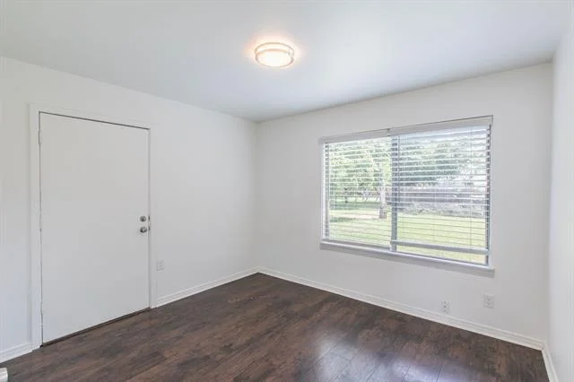 Photo of 521 Willow Way