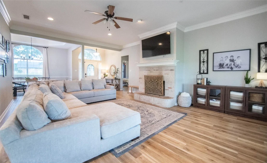 Photo of 1393 W Alamosa Drive