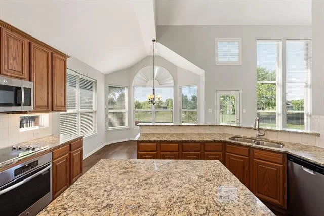 Photo of 10013 Waterview Parkway
