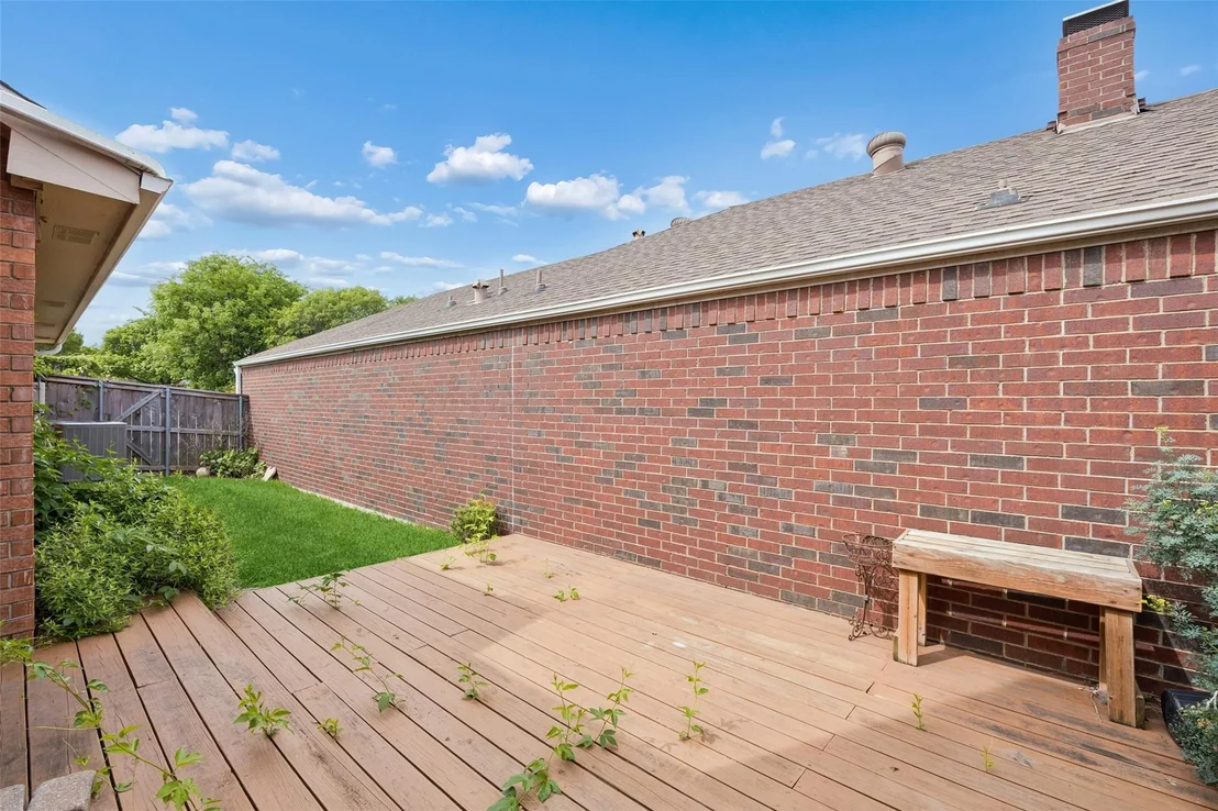 Photo of 716 Ashbrook Drive