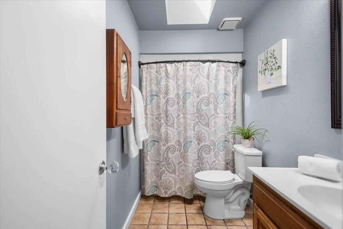 Photo of 241 Hideaway Lane Central