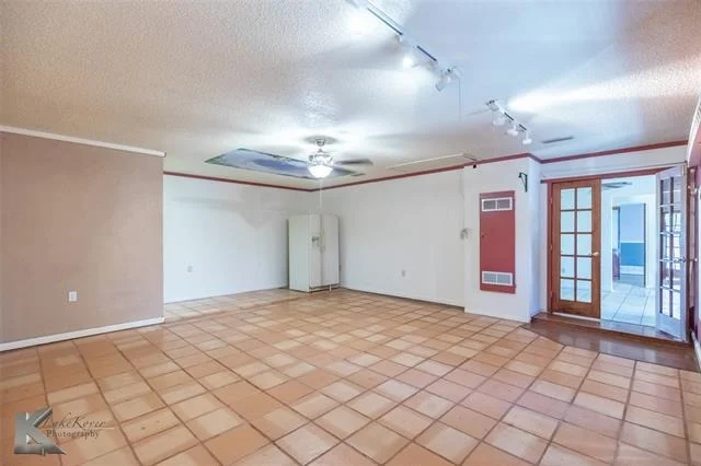 Photo of 809 Chanticleers Lane
