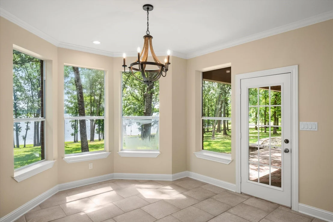 Photo of 1222 Private Road 5980