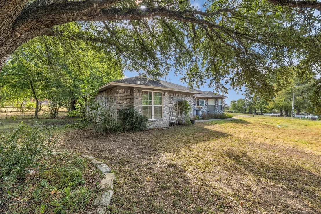 Photo of 1936 Post Oak Drive