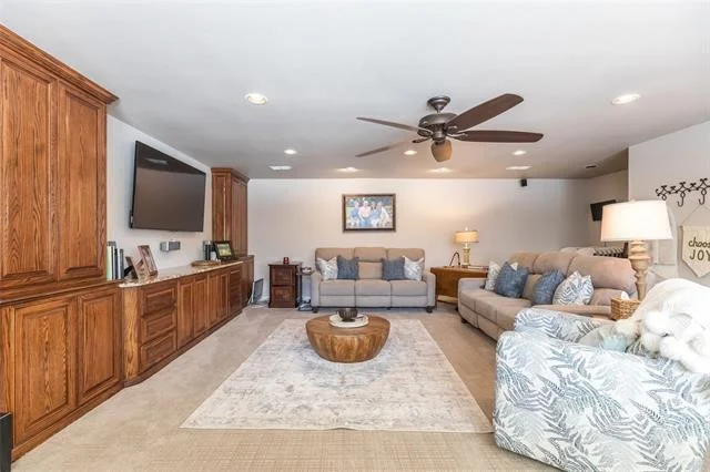 Photo of 1533 Elmwood Drive