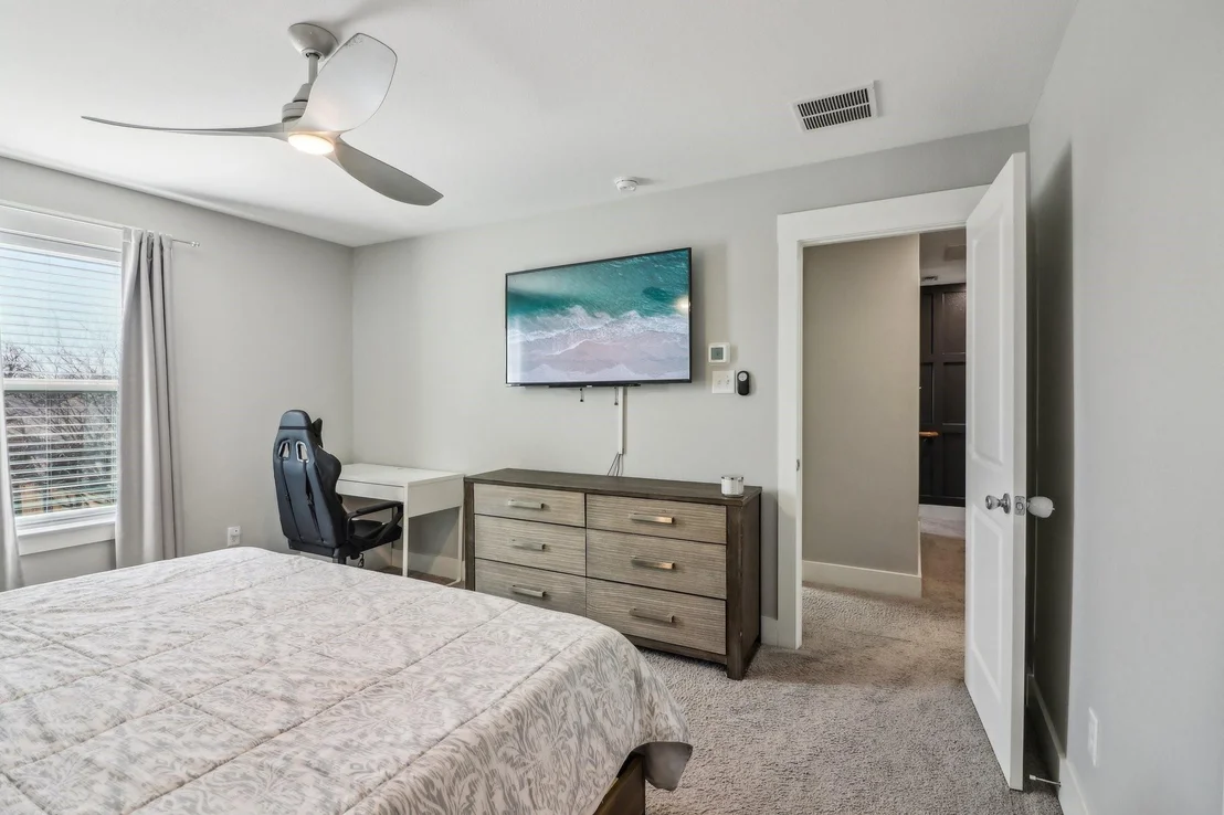 Photo of 6165 River Pointe Drive