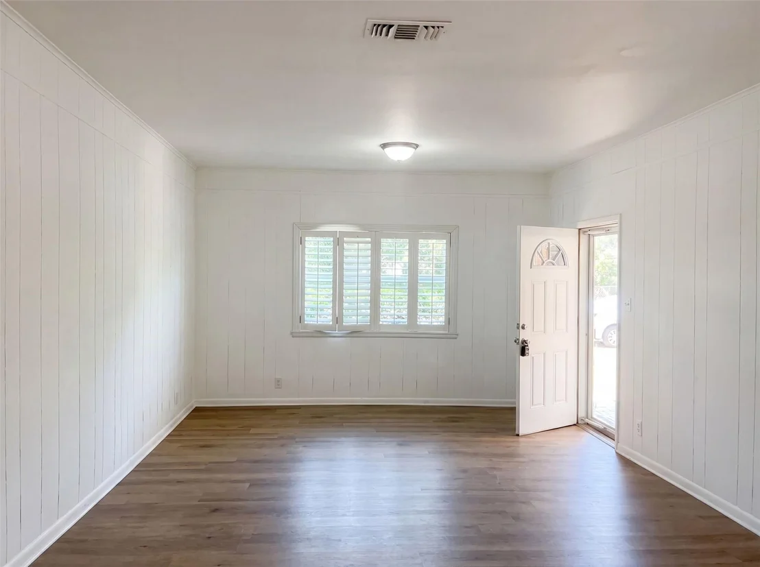 Photo of 421 N 3rd Street