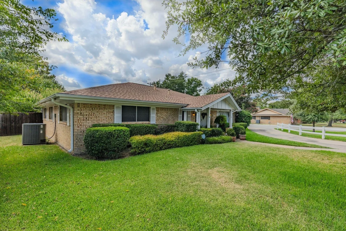 Photo of 6400 Chapman Drive