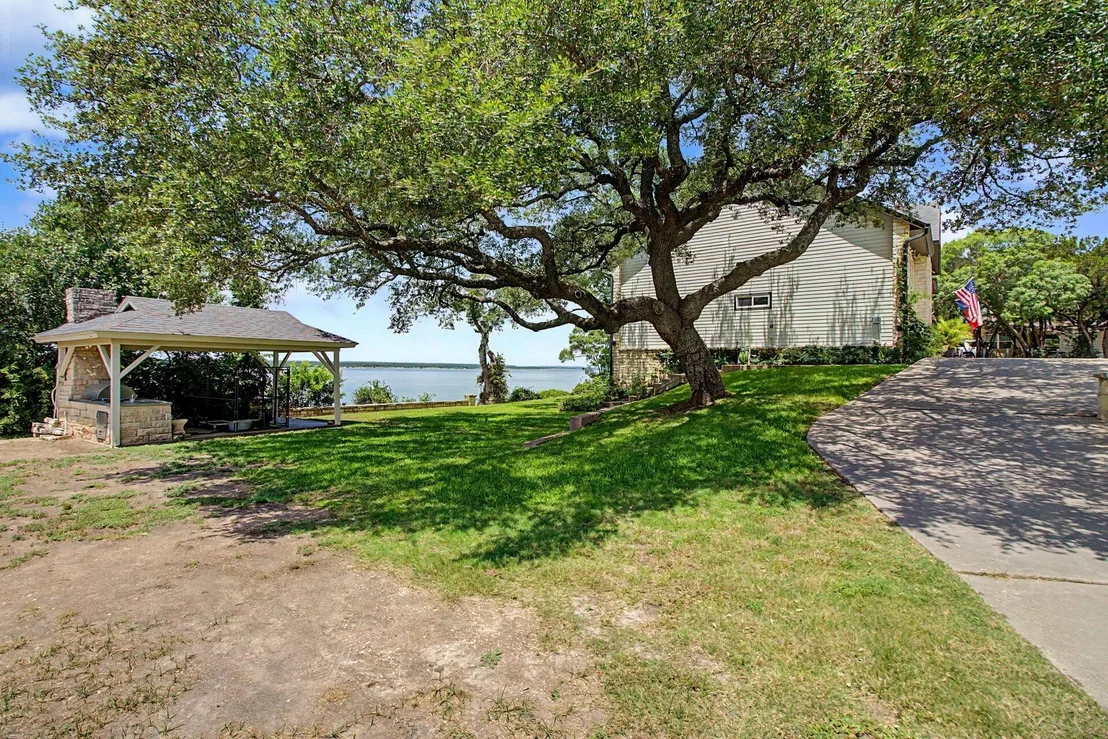 Photo of 131 Live Oak Drive