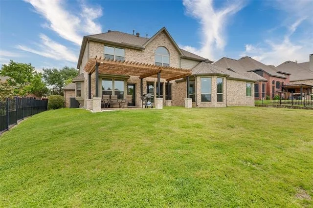 Photo of 1400 Fairlakes Pointe Drive