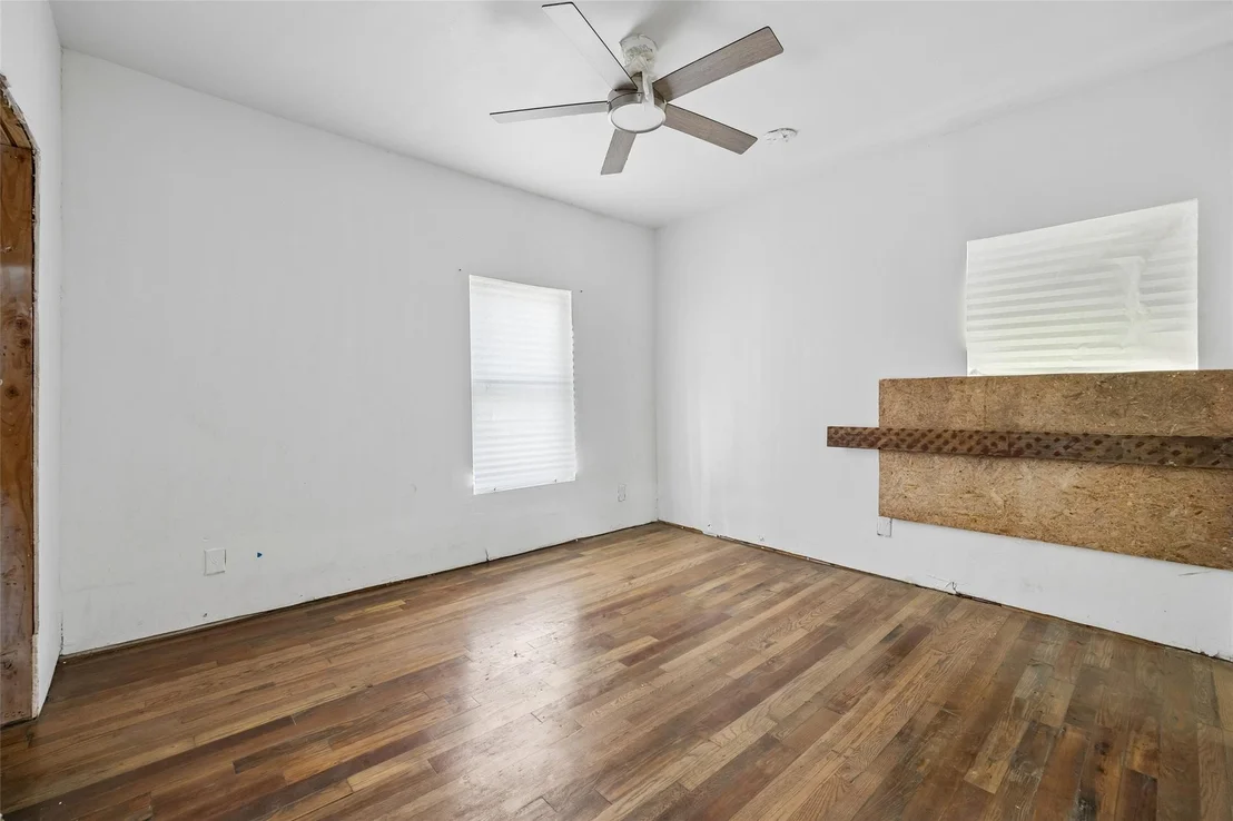 Photo of 2830 Tanner Street