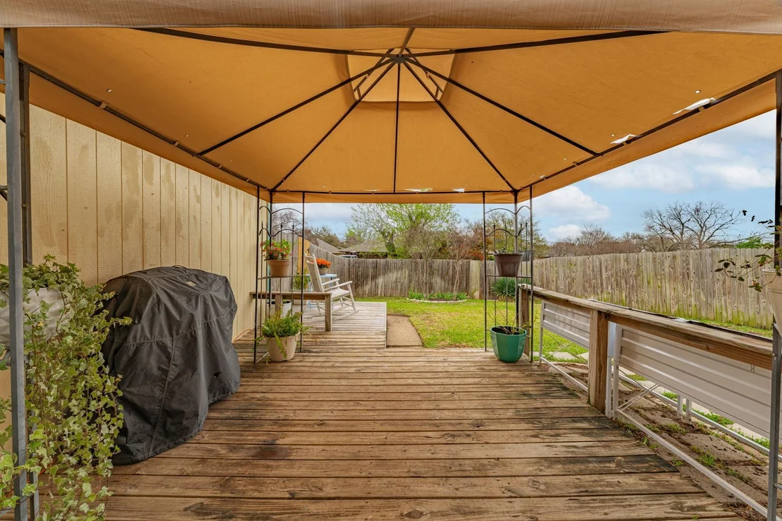 Photo of 401 Meadow Ridge Drive