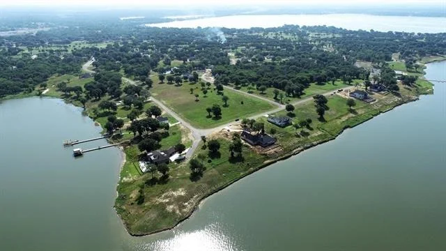 Photo of 551 Shoreline Drive