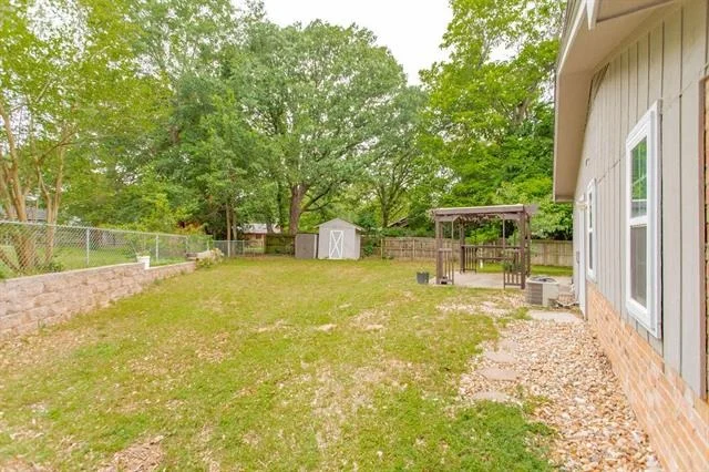 Photo of 105 Grass Knoll Drive
