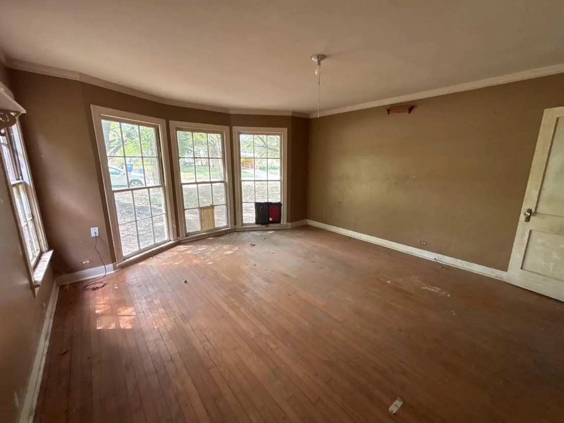 Photo of 212 Sunset Avenue