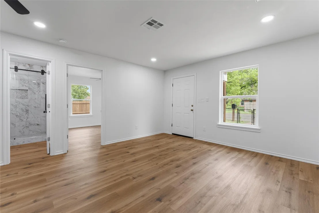 Photo of 2732 Mckenzie Avenue