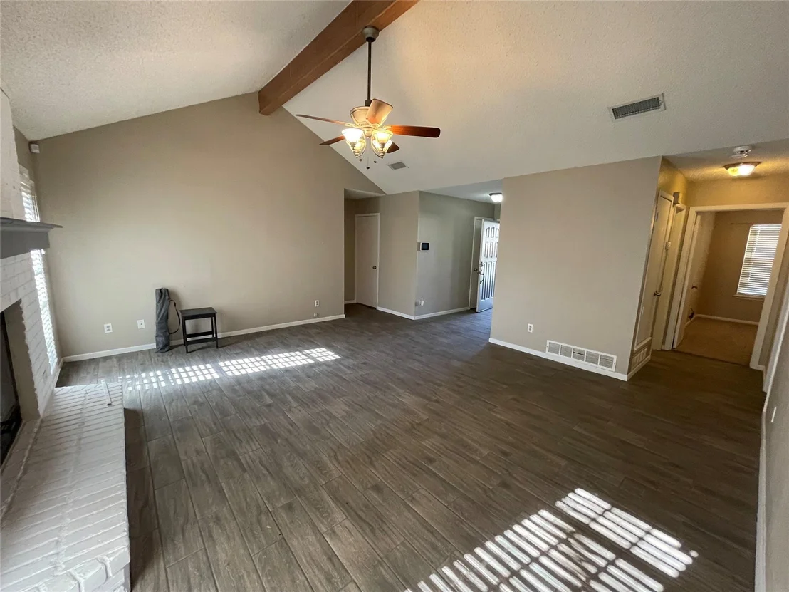 Photo of 1525 Seamans Way