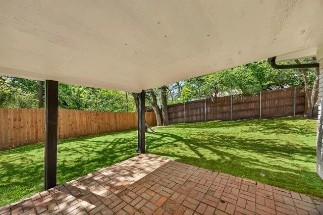 Photo of 614 Lakeside Drive Drive