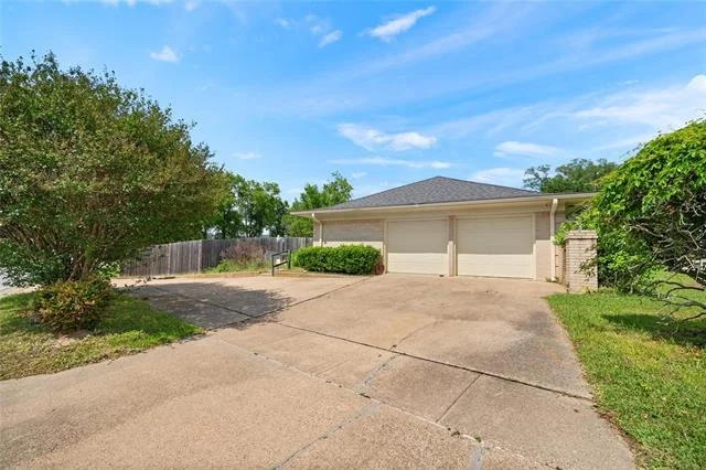 Photo of 811 Trenton Drive
