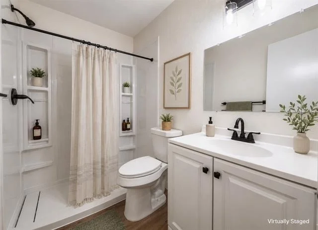 Photo of 126 Post Oak Bend