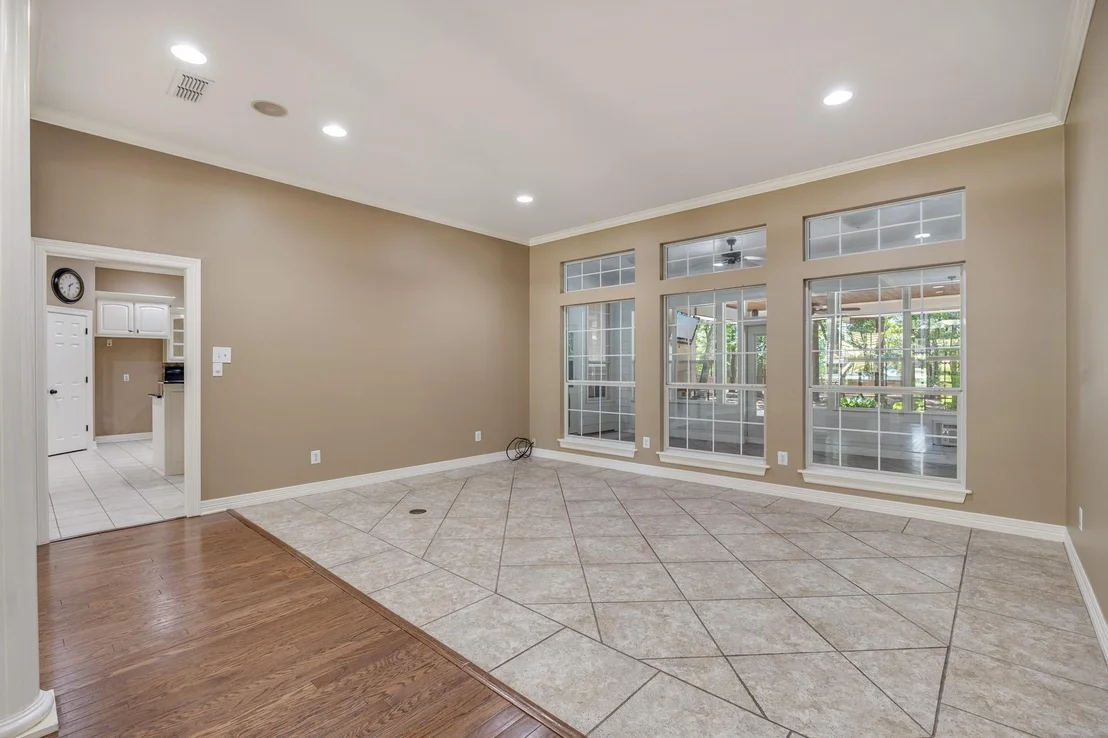 Photo of 17820 Oak Forest Drive