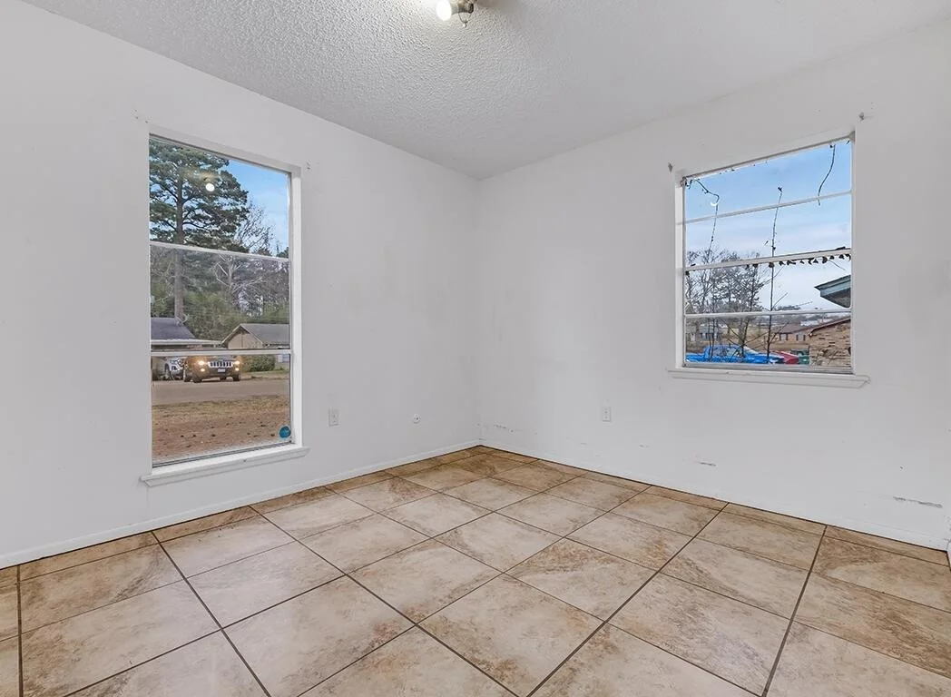 Photo of 165 Greenforest Trail