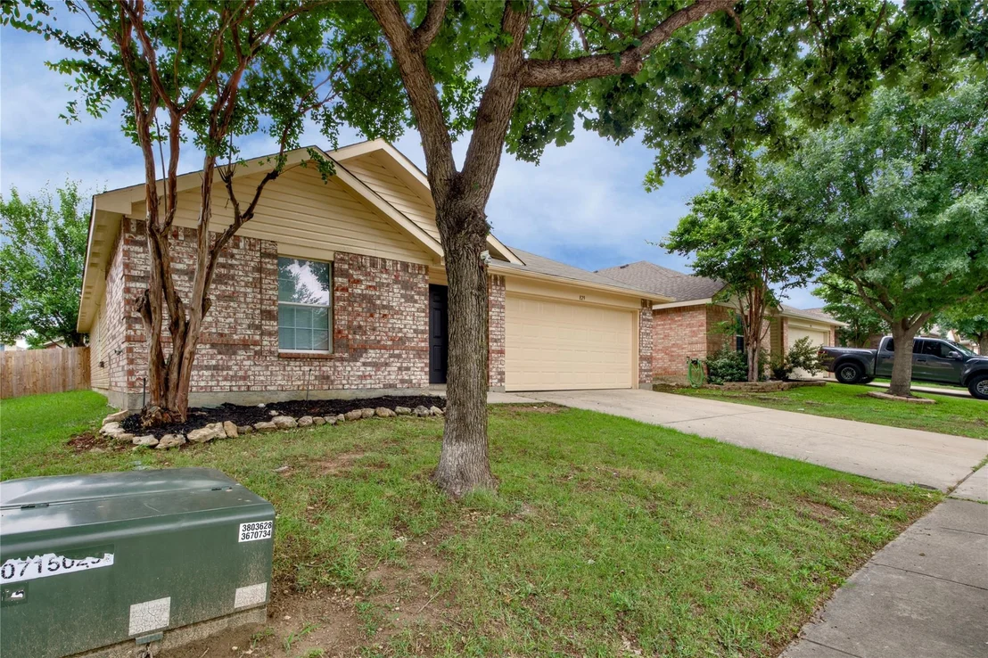 Photo of 829 Santa Rosa Drive