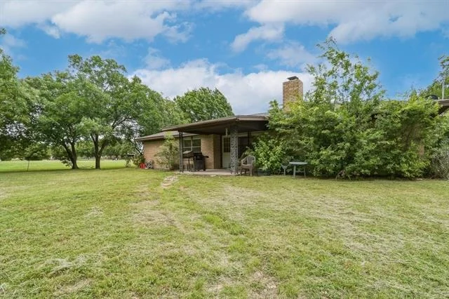 Photo of 116 Greentree Cir