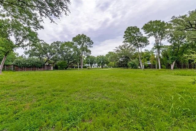 Photo of 5006 Pebblebrook Drive