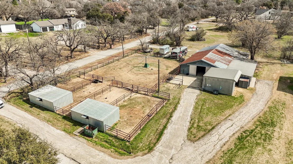 Photo of 309 Sanders Road