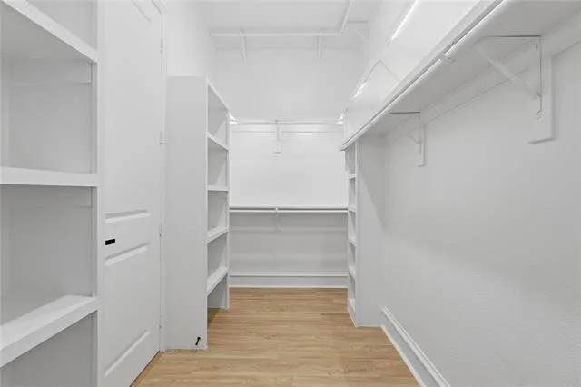 Photo of 8125 Sutherland Lane