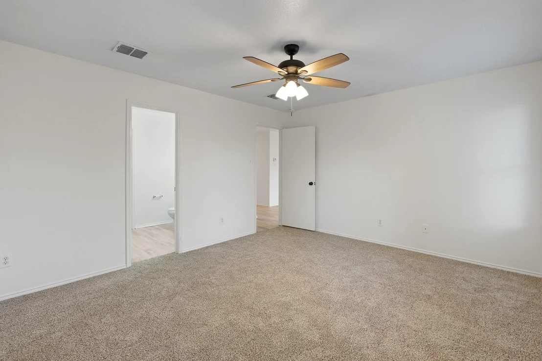 Photo of 1128 Boxwood Drive