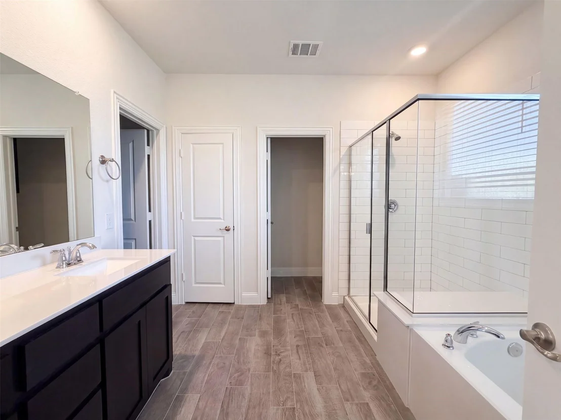 Photo of 2929 Log Cabin Drive