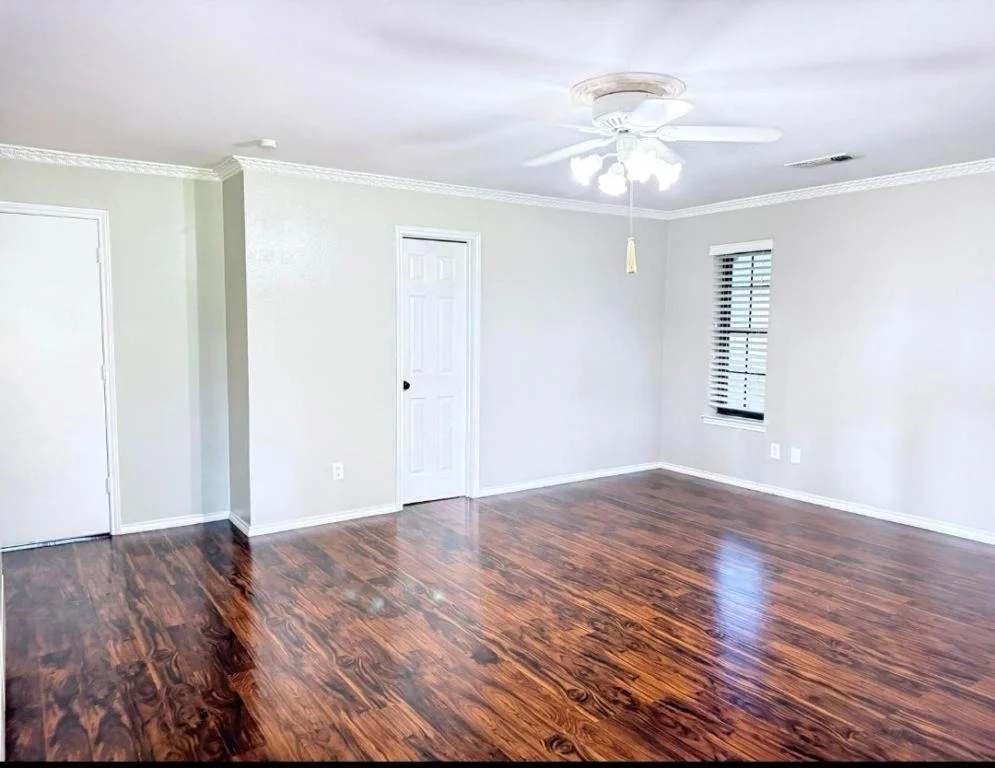 Photo of 2524 Mockingbird Road
