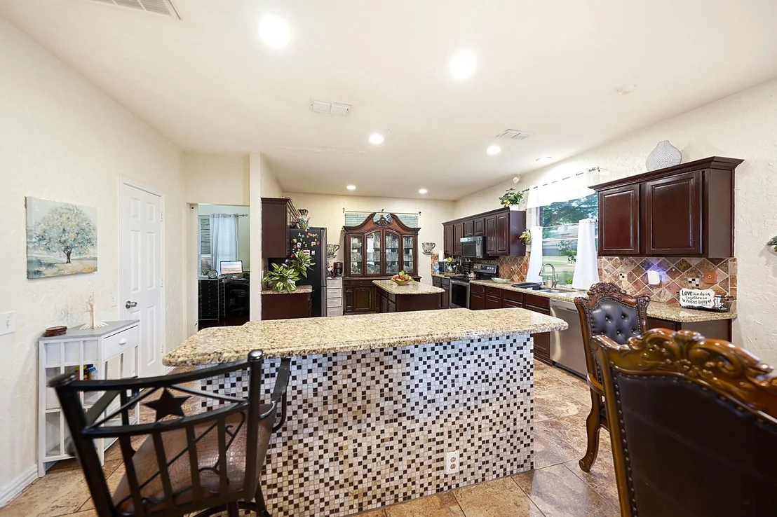 Photo of 1717 Chase Oaks Drive
