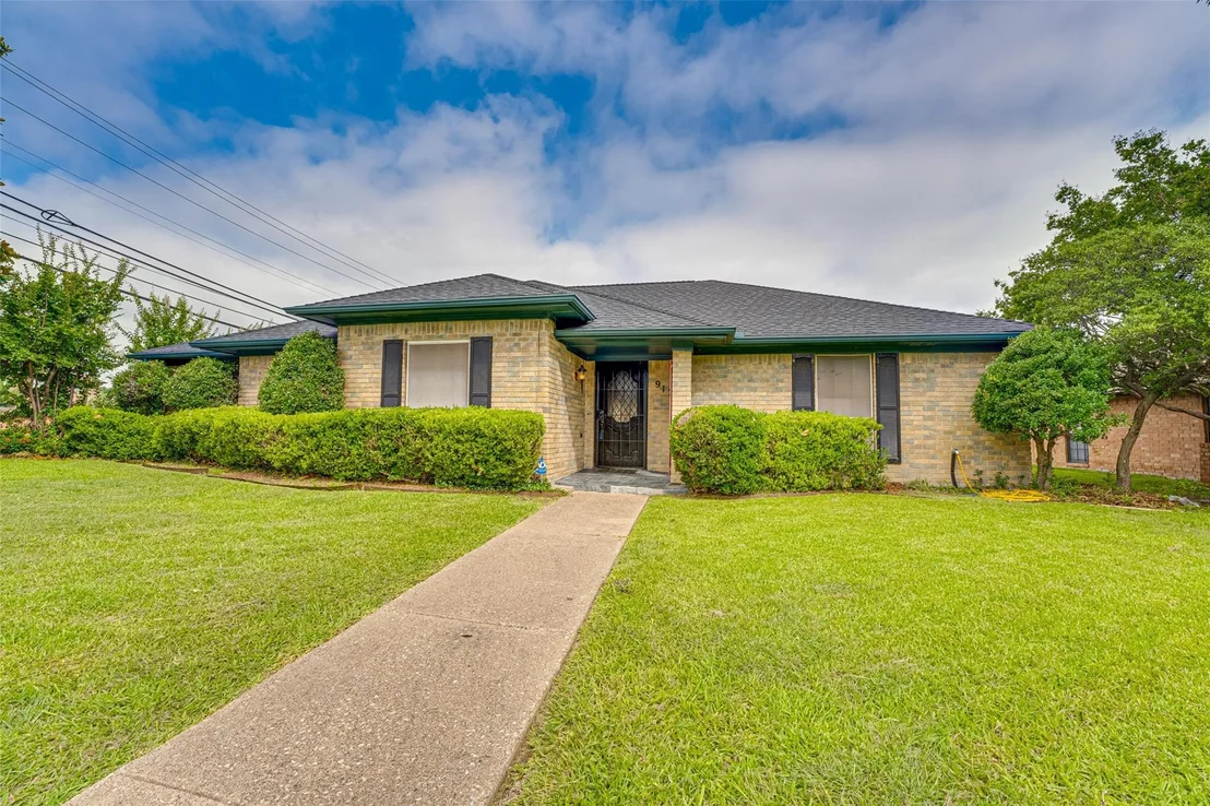 Photo of 917 Meadowgate Drive