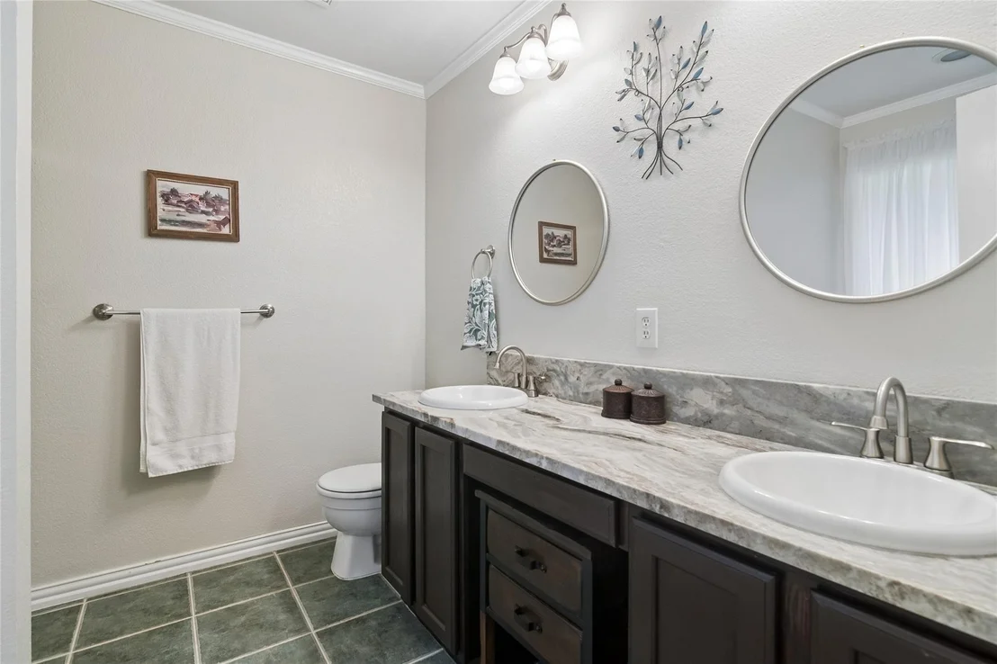 Photo of 855 Cross Timbers Drive