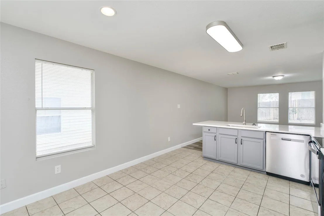 Photo of 829 Santa Rosa Drive