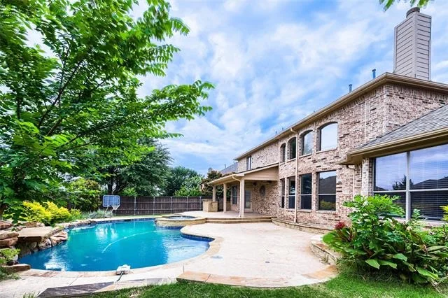 Photo of 710 Calaveras Court
