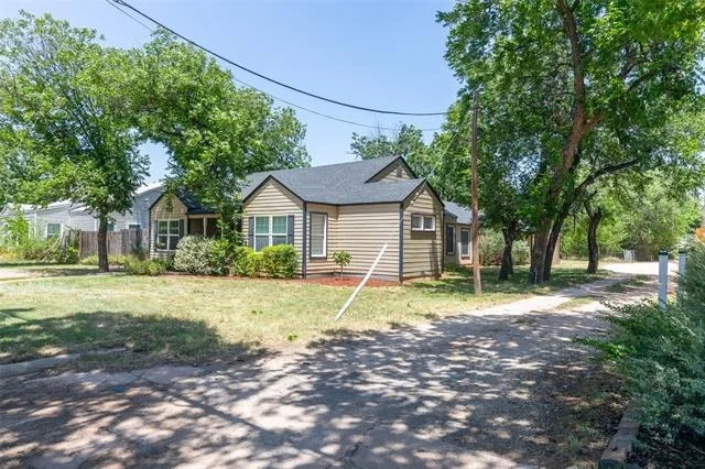 Photo of 757 Davis Drive