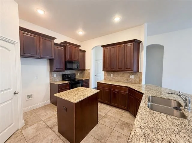 Photo of 3717 Dutch Iris Lane