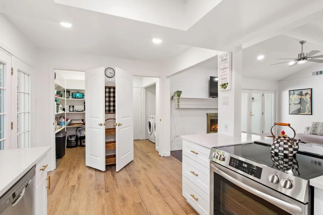 Photo of 803 Firestone Lane