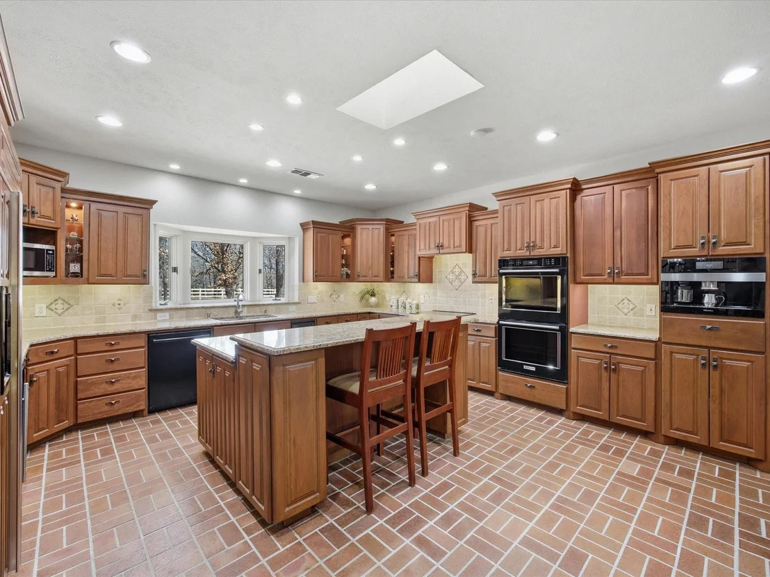 Photo of 625 Estates Drive