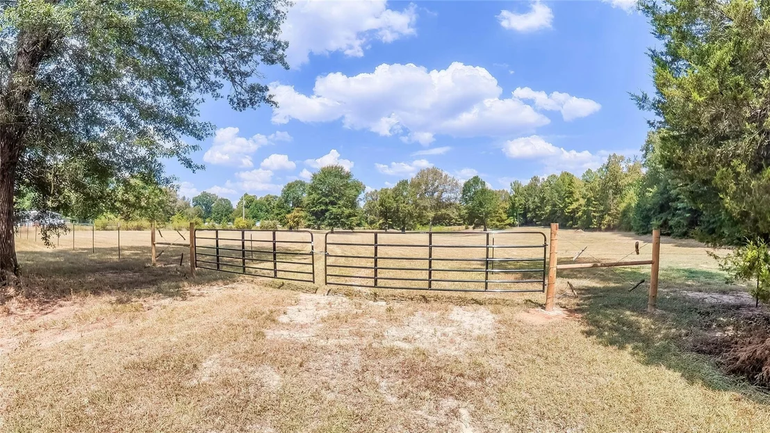 Photo of 587 Floyd Evans Road